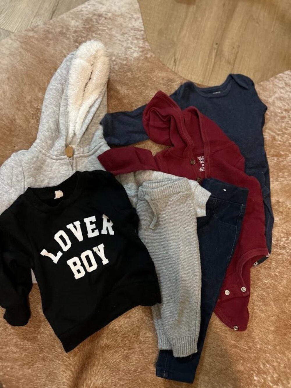 Baby boy 6-9 month lot of clothes, tops, pants, jacket, onepiece long sleeve